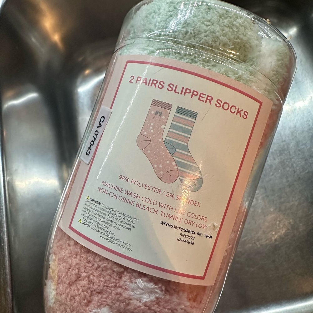Gift Set - Pink Slipper Socks - Picture 3 of 3